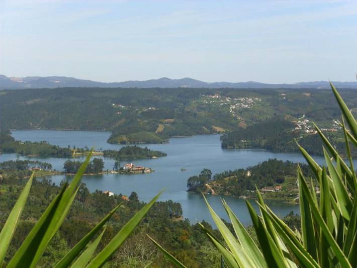 Pousada para 23 pessoas, com Varanda e Terraço e ainda Jardim and Piscina infantil em Tomar