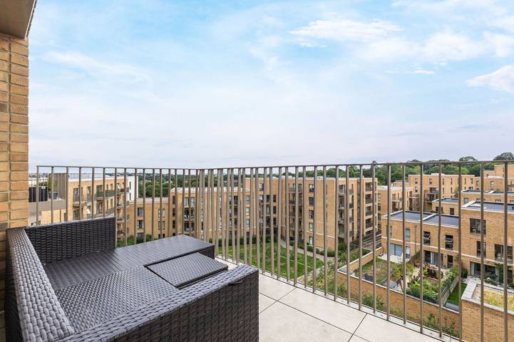 Ganze Wohnung, Ferienwohnung für 2 Personen mit Balkon in London, Südostengland