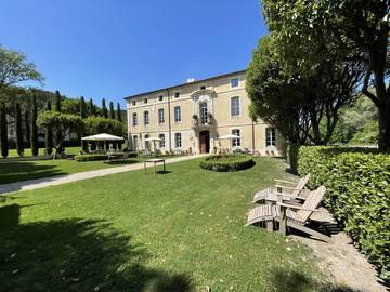 Gîte pour 2 personnes, avec piscine à Loriol-du-Comtat