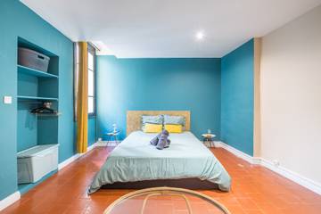 Appartement De Vacances pour 2 Personnes dans Nîmes, Région de Nîmes, Photo 2