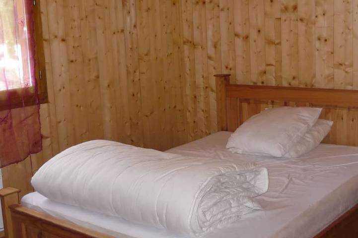 Chalet classé 3 étoiles par l'office du tourisme du Jura, 6/8 personnes. in Moirans-en-Montagne, Parc naturel régional du Haut-Jura