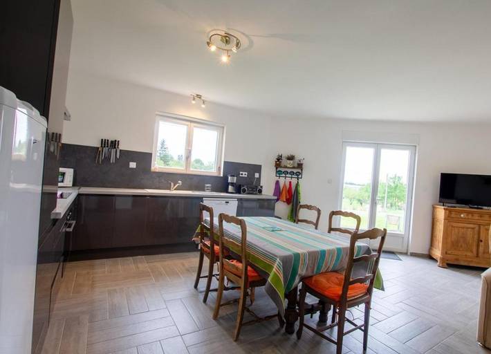Location de vacances pour 4 personnes, avec jardin et terrasse à Tocane-Saint-Apre - 3