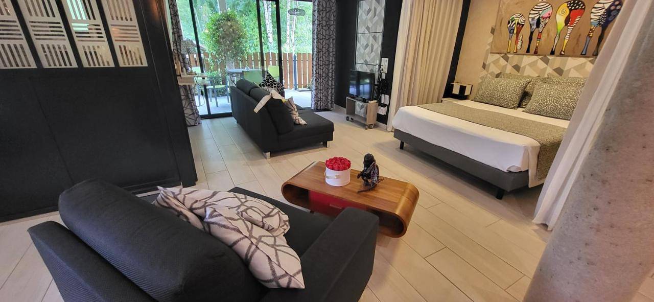 Appartement entier, One-Bedroom Apartment in La Garette, Sansais