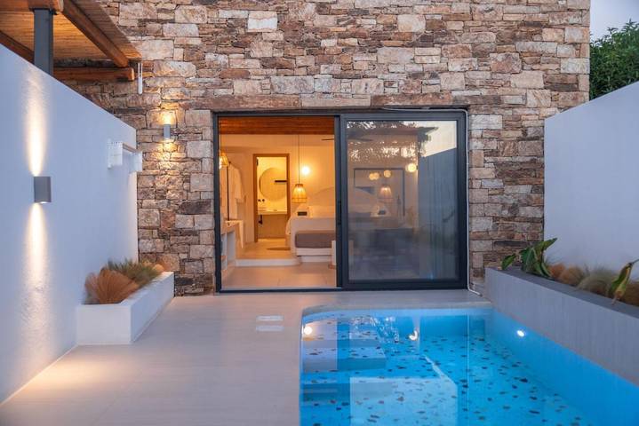 Lägenhet för 4 Personer, med trädgård och pool i Ios