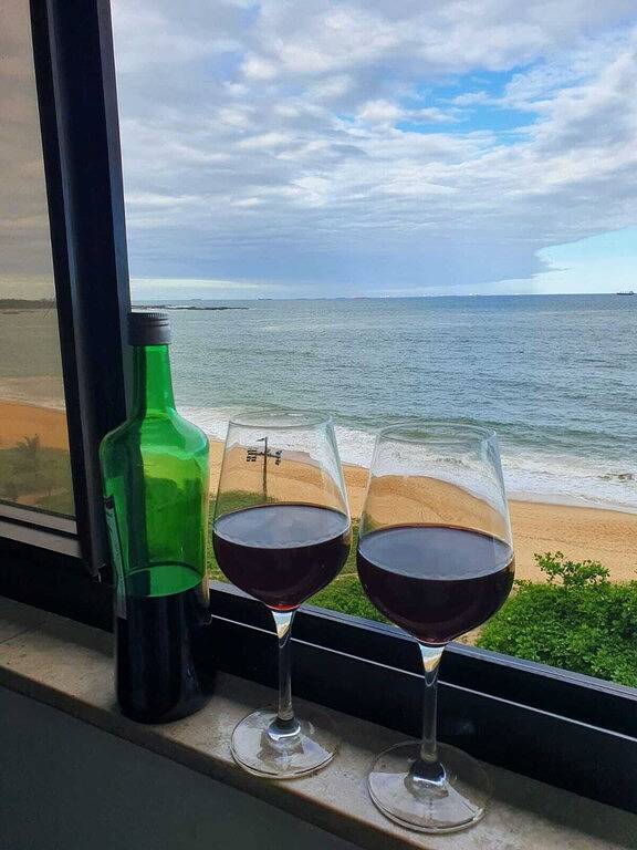 Ganze Wohnung, Maravista apartment facing the sea with whirlpool and swimming pool... in Vila Velha, Região Metropolitana da Grande Vitória