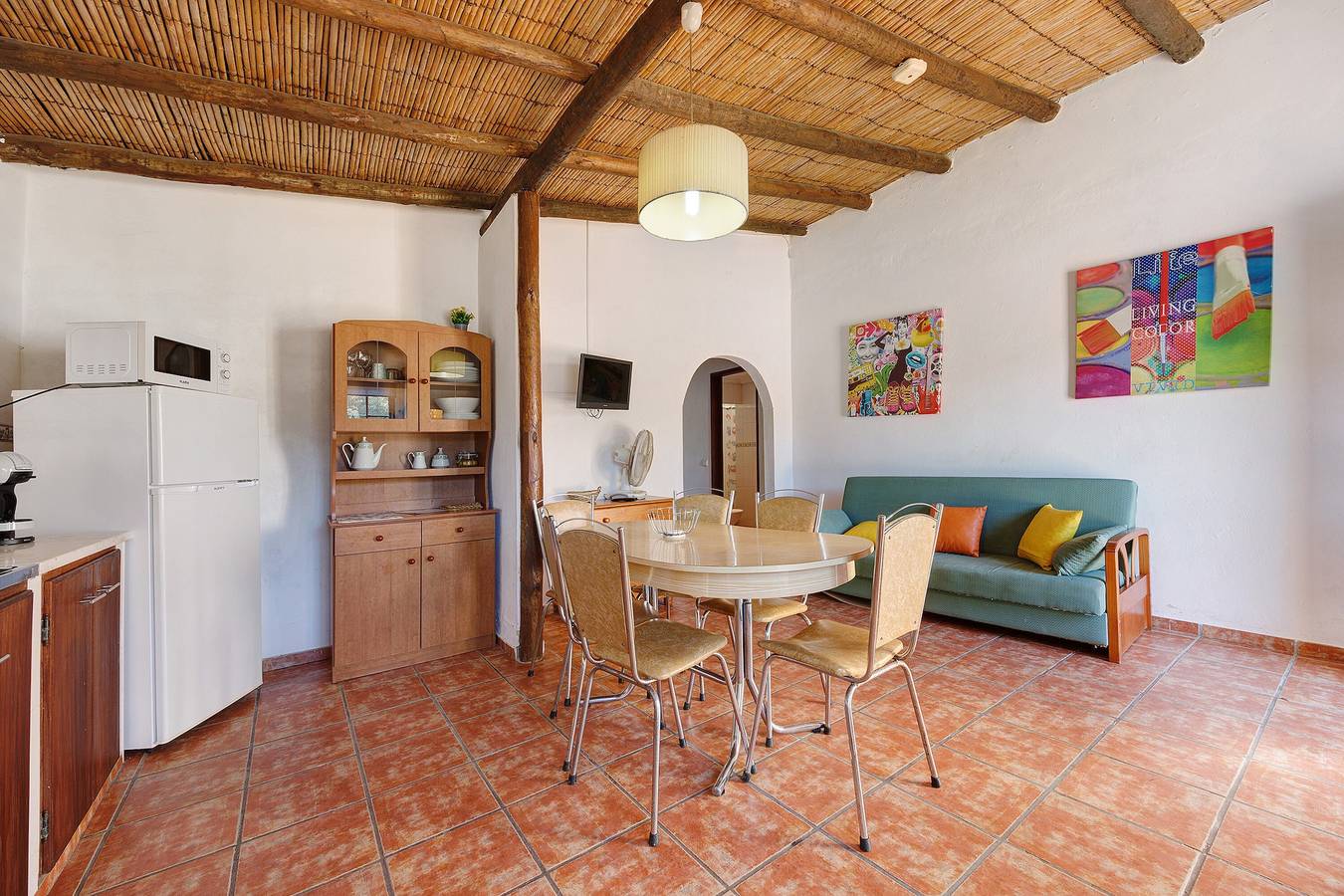 Casa de Férias 'Girassol' com Piscina Partilhada e Wi-Fi in Luz de Tavira, Ria Formosa