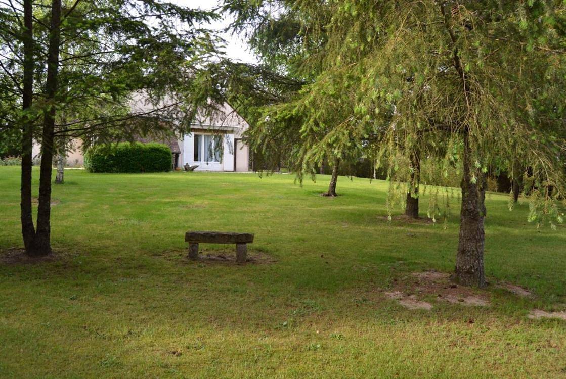 Two-Bedroom House in Chaumont-sur-Tharonne, Sologne