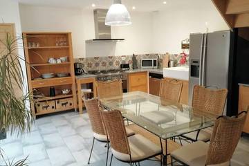Gîte pour 6 personnes, avec jardin à Sainte-Geneviève-lès-Gasny
