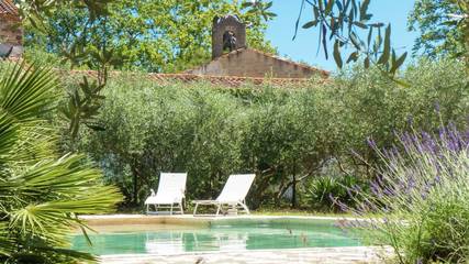 Gîte pour 4 personnes, avec jardin ainsi que terrasse et piscine, animaux acceptés à Murviel-lès-Béziers
