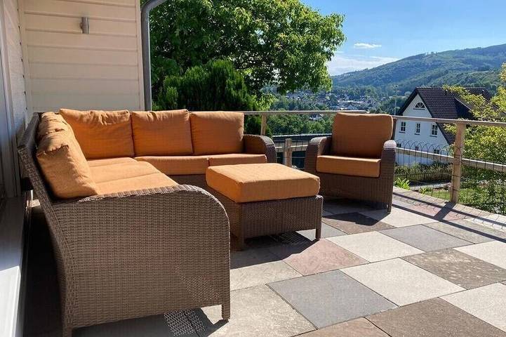 Ferienhaus für 14 Personen, mit Sauna und Garten in Olsberg