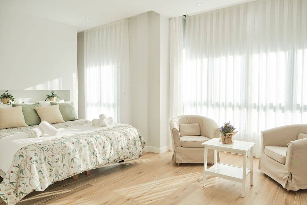 Elegant Family House p/10 (Garden/Parking/Wifi) in Outes, Rías Baixas