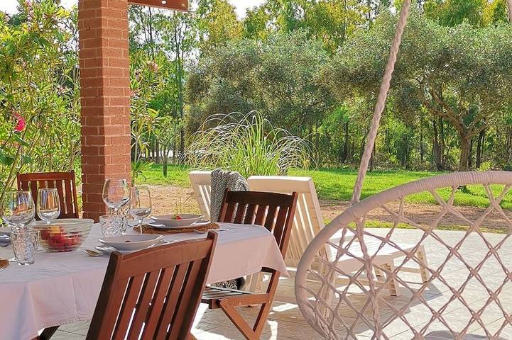 Appartamento per 3 persone, con balcone e idromassaggio nonché giardino in Capo Comino