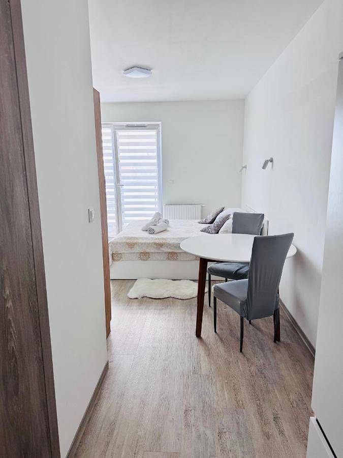 Apartament wakacyjny dla 2 osób, z taras i widok w Sianożęty