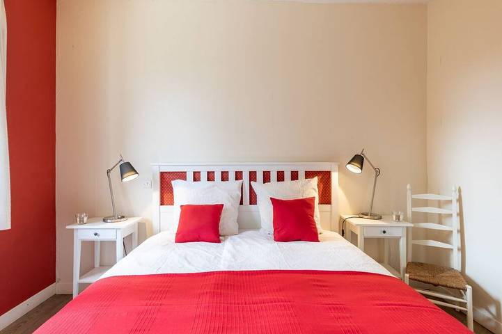 Location de vacances pour 8 personnes, avec piscine et jardin à Tresques - 2