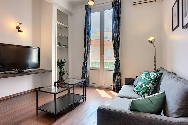 Gîte pour 4 personnes, avec balcon à Antibes - 3