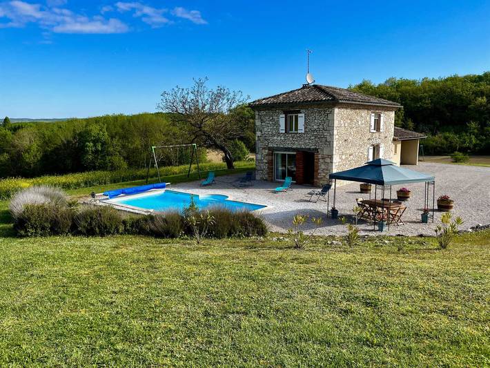 Gîte für 6 Personen, mit Terrasse und Garten sowie Pool in Castelnau-de-Montmiral