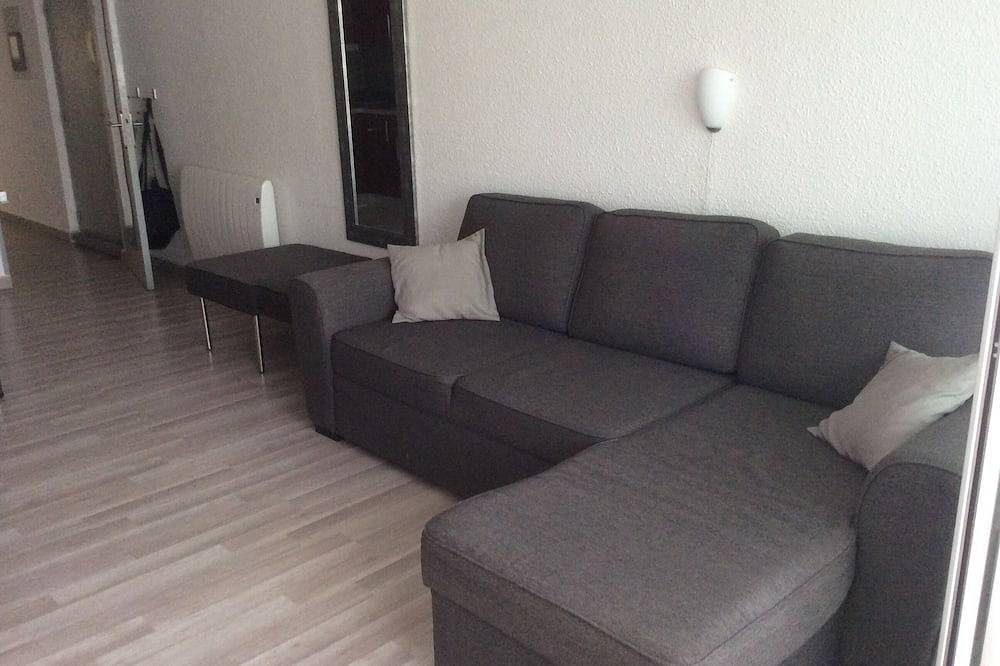 Entire apartment, Ground floor apartment 40 m² in Mauguio, Côte d'Améthyste