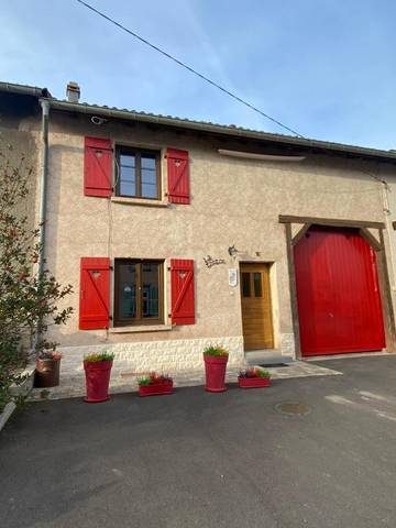 Gîte pour 6 personnes, avec jardin, adapté aux familles dans Desseling