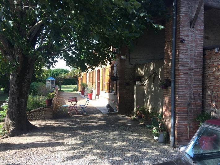 Maison d’hôte pour 3 personnes, avec Terrasse ainsi que Jardin et Piscine à Lagardelle-sur-Lèze