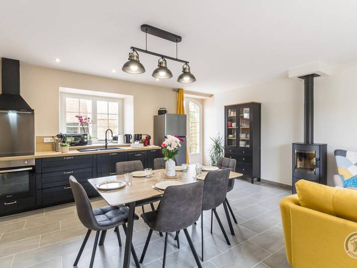 Gîte pour 6 personnes, avec terrasse et jardin, animaux acceptés