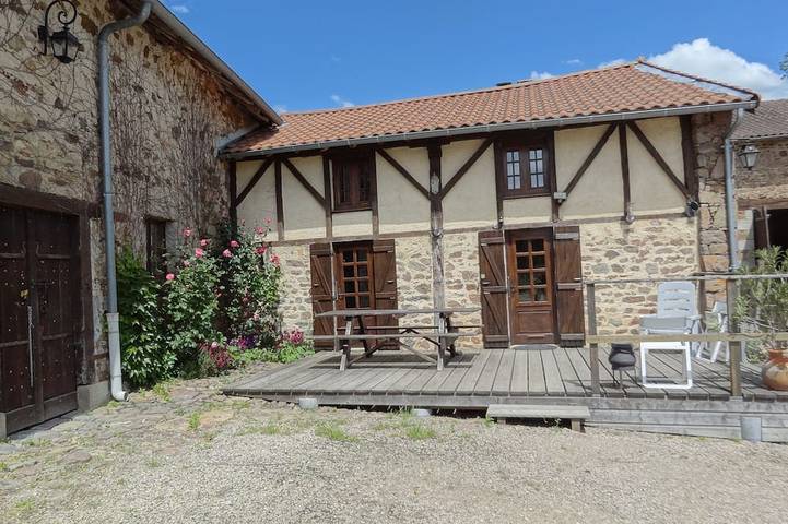 Gîte pour 6 personnes, avec Jardin à Saint-Hilaire-Bonneval