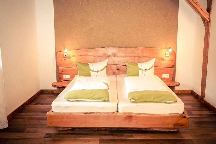 Ferienwohnung für 3 Personen, mit Pool und Garten in Lauterbach (Schwarzwald) - 2