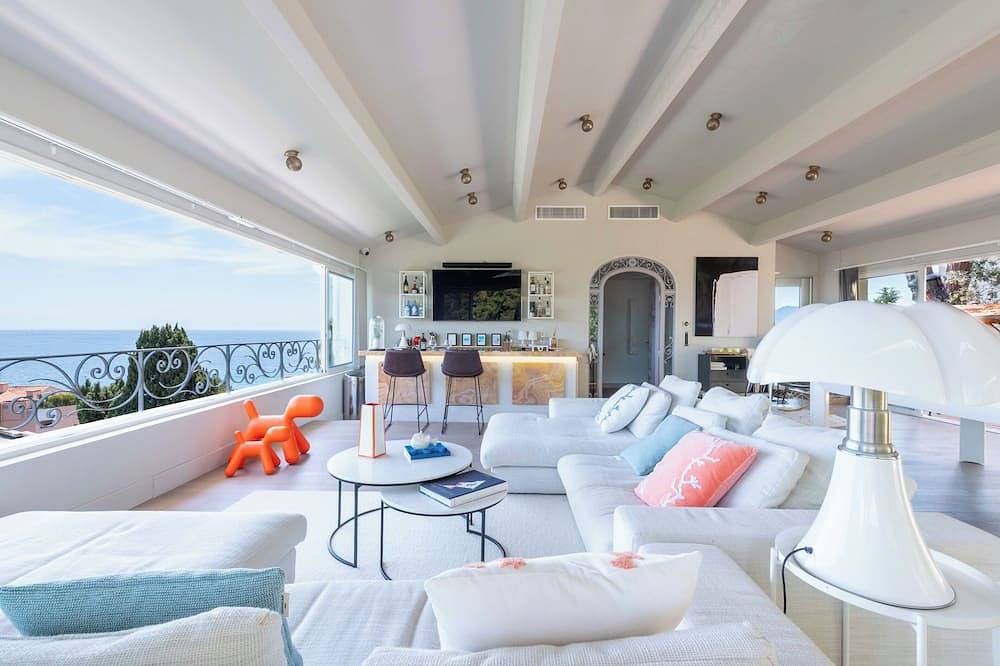 Luxury Panoramic Sea View 5* Villa Pool  Beach Within Walking Distance in Cannes La Bocca, Cannes