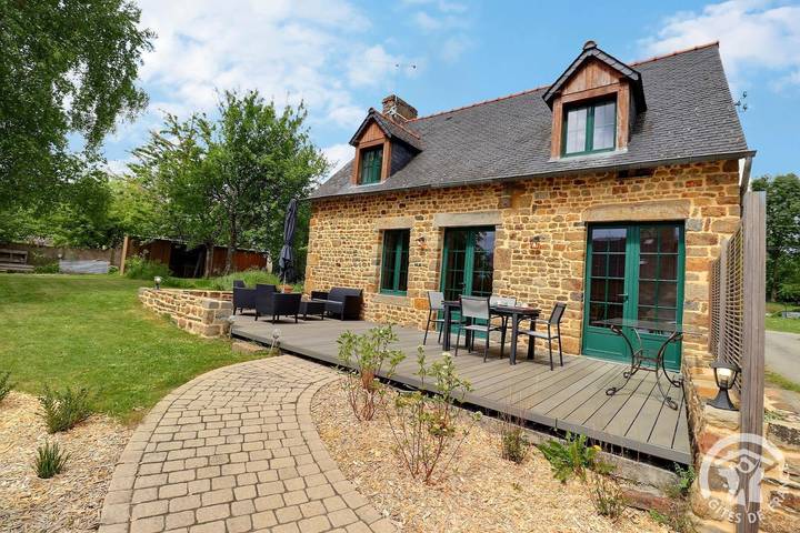 Gîte pour 4 personnes, avec Terrasse ainsi que Jardin et Vue à Sains