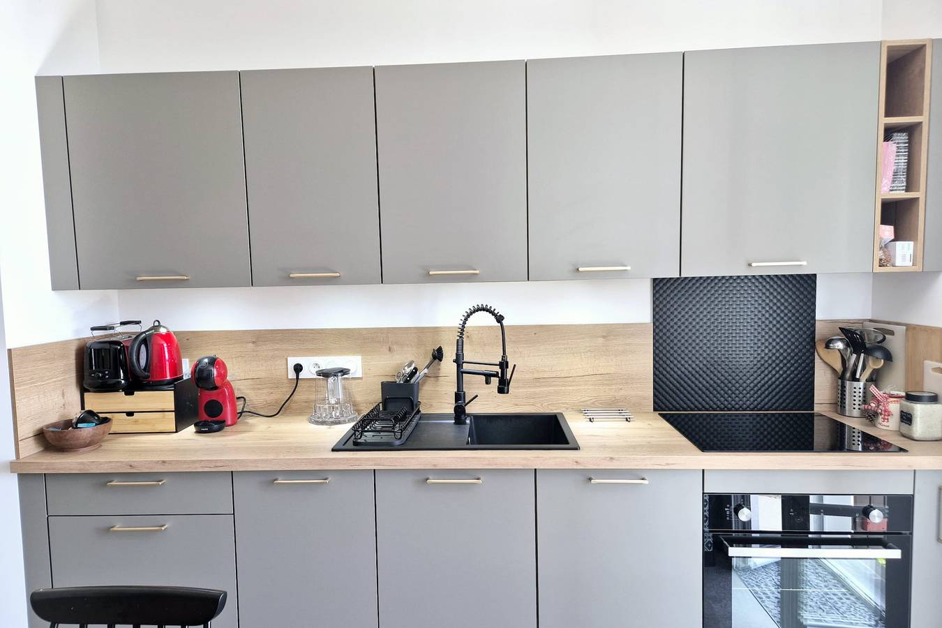 Appartement entier, Charmant appartement moderne au pied des pistes – Le Revard in Le Revard, Les Déserts