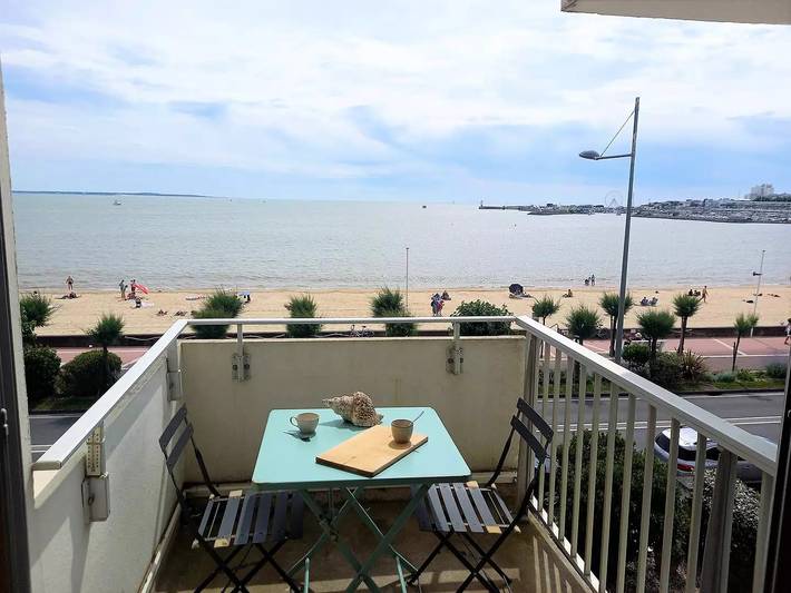 Gîte pour 3 personnes, avec Balcon et Vue dans Plage de la Grande Conche