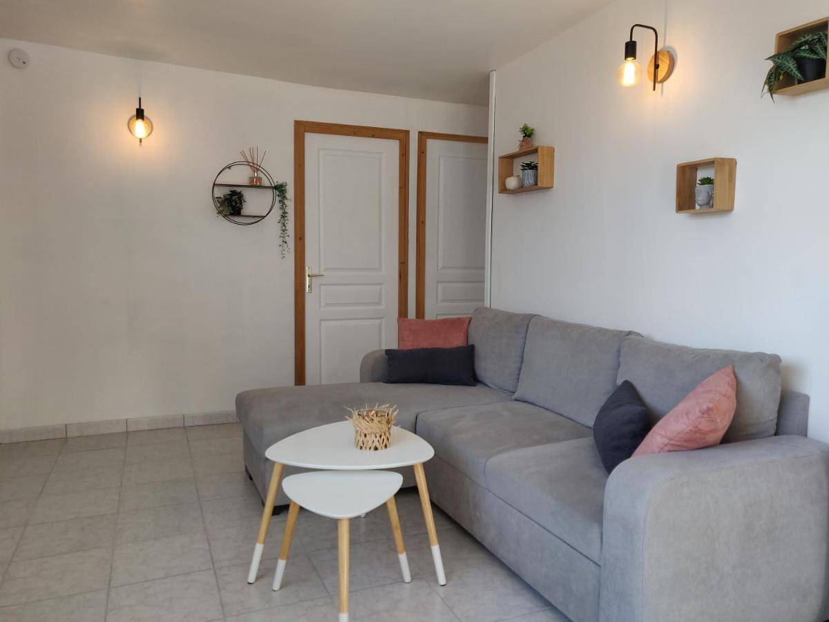 Three-Bedroom House in Genneville, Région de Lisieux