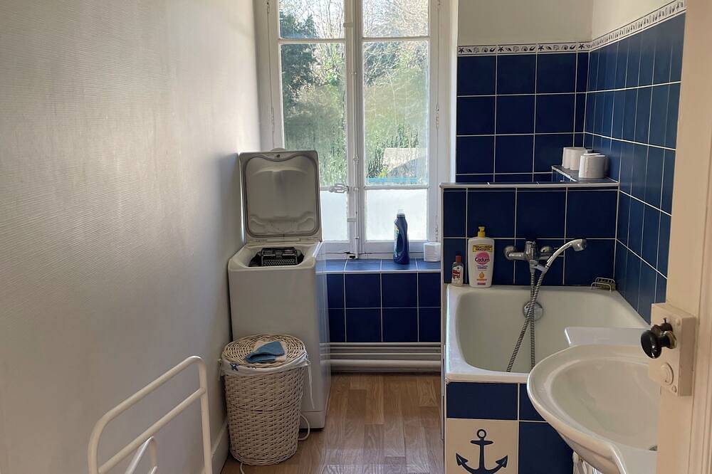 Appartement entier, Collocation en appartement dans maison avec jardin in Écully, Lyon et ses environs