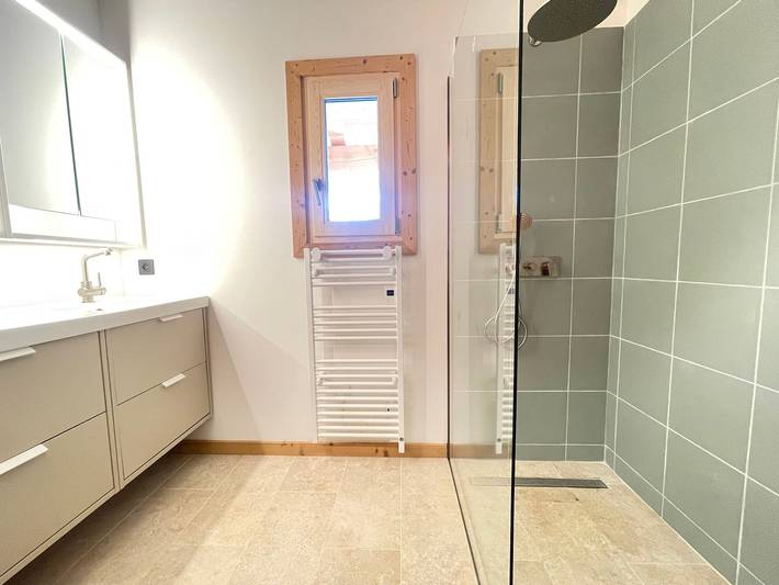 Chalet pour 8 personnes, avec terrasse, animaux acceptés à Notre-Dame-de-Bellecombe - 4