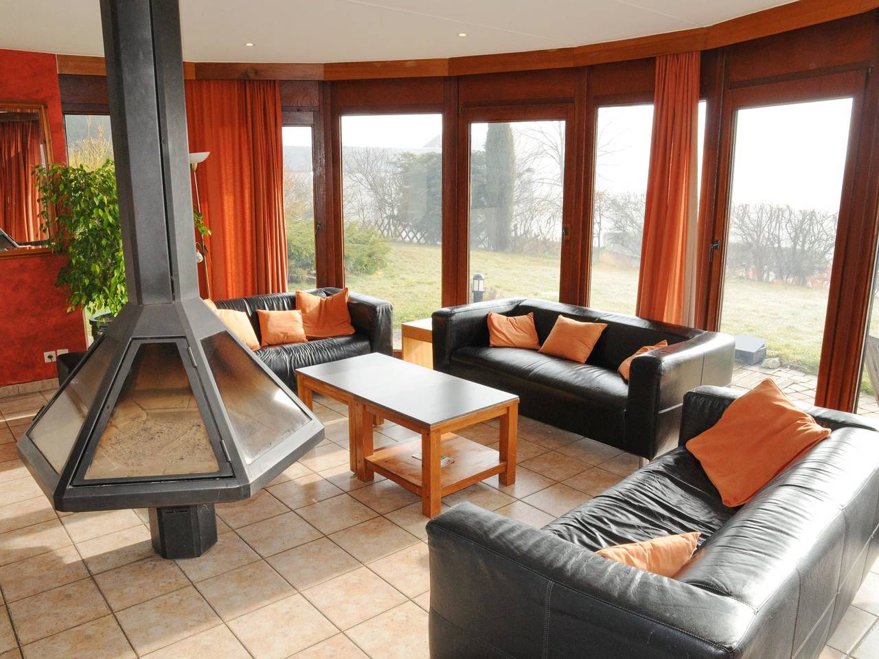 Ferienhaus in Somme-Leuze mit Pool & Sauna in Somme-Leuze, Region Namur