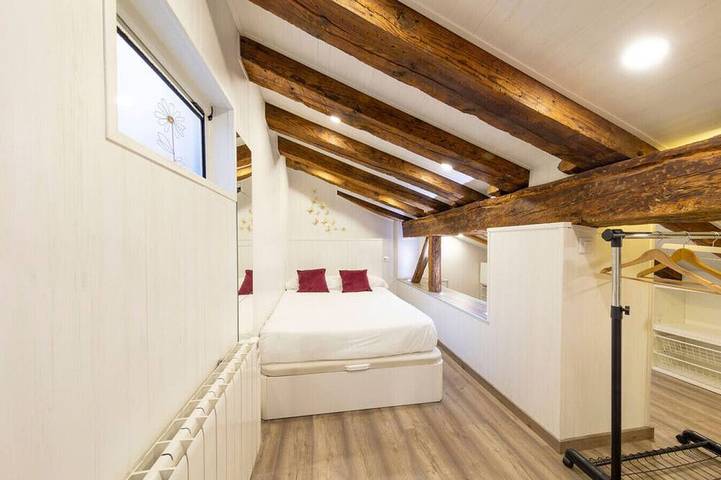 Ganze Wohnung, Cozy Attic in the City Center of Soria in Soria, Soria Provinz