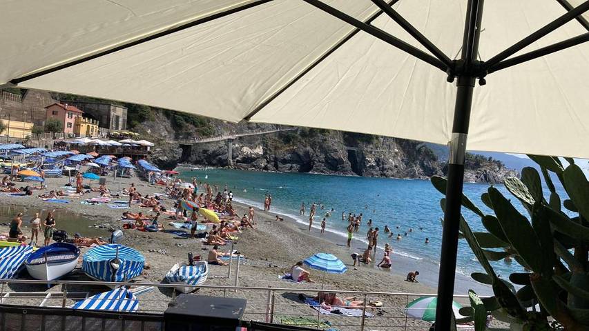Casa sulla spiaggia per 4 persone, con terrazza e panorama in Liguria