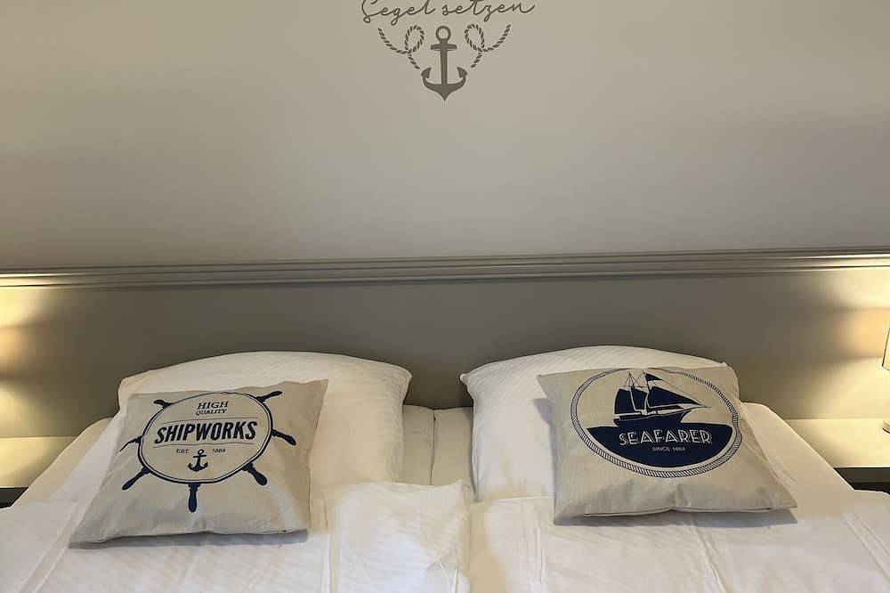 Ganze Wohnung, Ferienwohnung \"Salzwiese\" zwischen Dorf und Bad - frisch renoviert in St. Peter-Bad, St. Peter-Ording