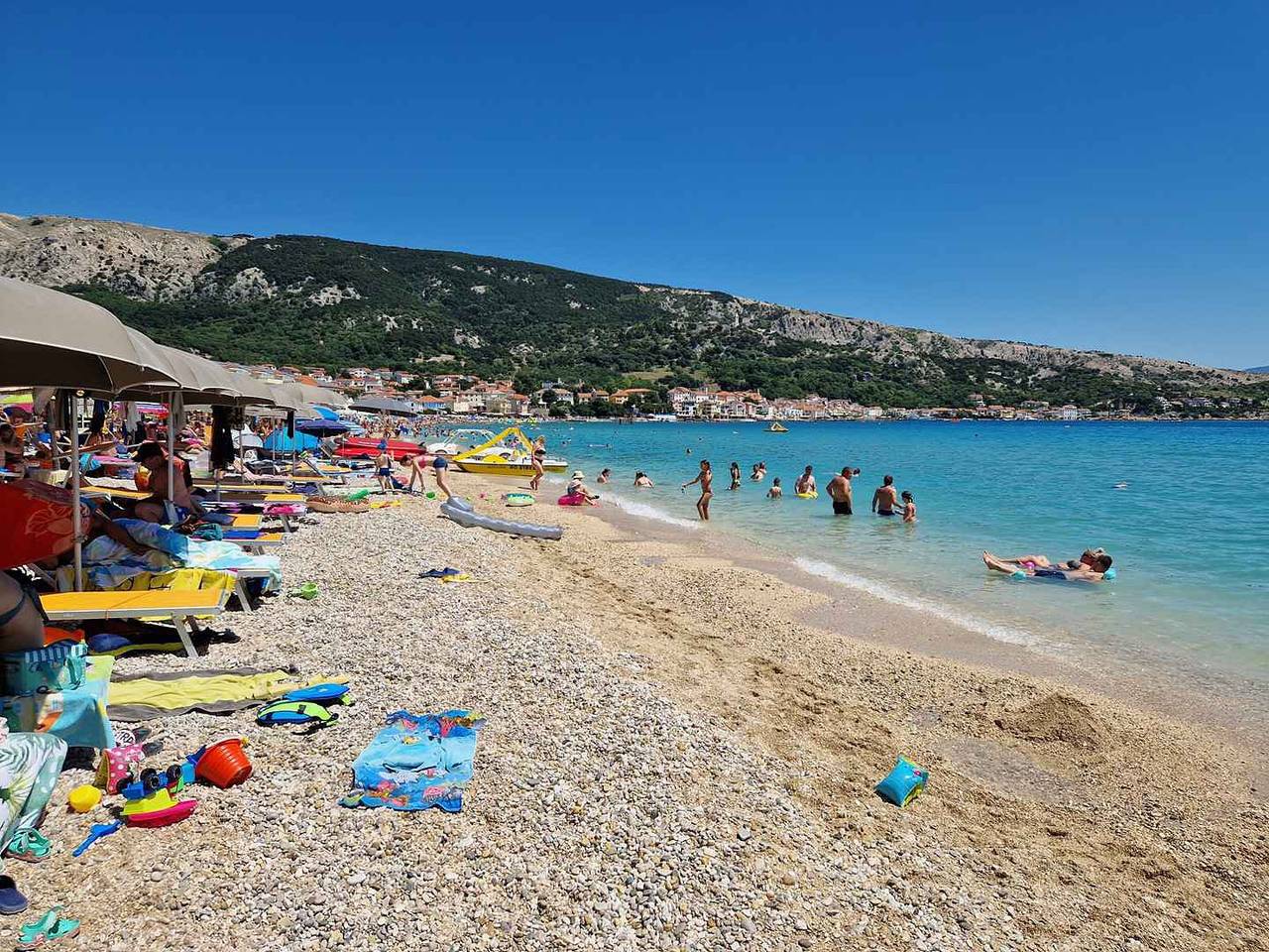 Entire holiday apartment, Holiday apartment with balcony  in Baska, Krk