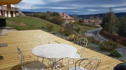 Gîte pour 6 personnes, avec terrasse ainsi que jardin et vue à Corcieux