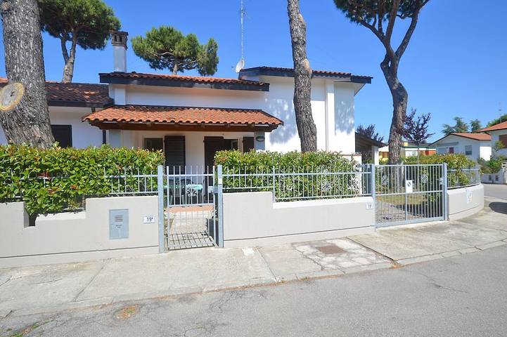 Ferienhaus für 6 Personen, mit Terrasse und Garten in Lido delle Nazioni