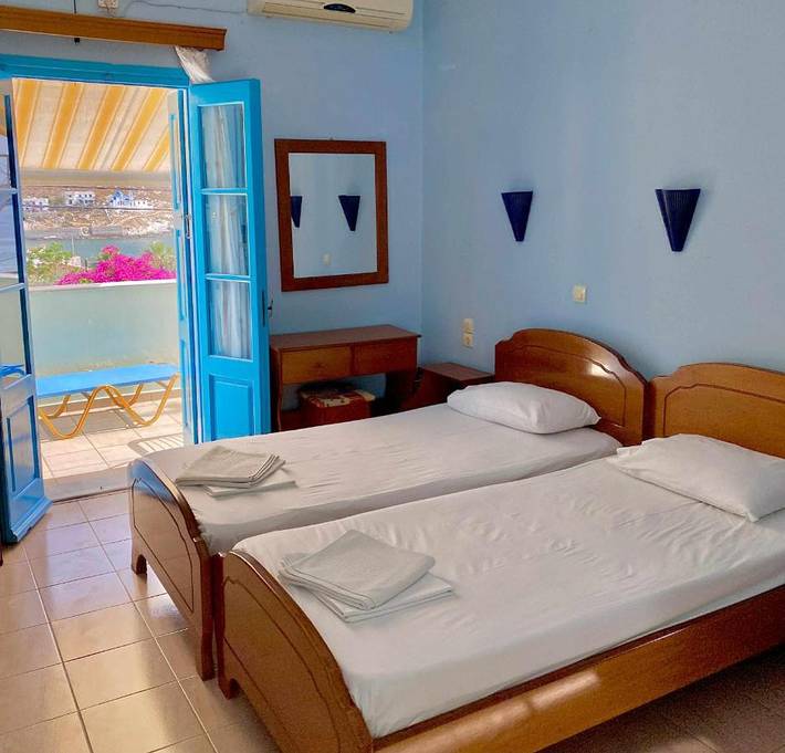 Gîte pour 5 personnes, avec balcon et vue dans Panormos - 2