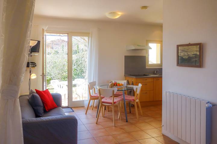 Gîte pour 4 personnes, avec piscine, adapté aux familles à Mirabel-aux-Baronnies - 3