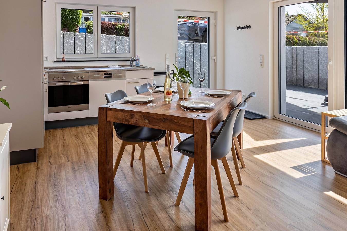 Ganze Wohnung, Ferienwohnung 'Stegmann Horn' mit privater Terrasse und Wlan in Gaienhofen, Untersee
