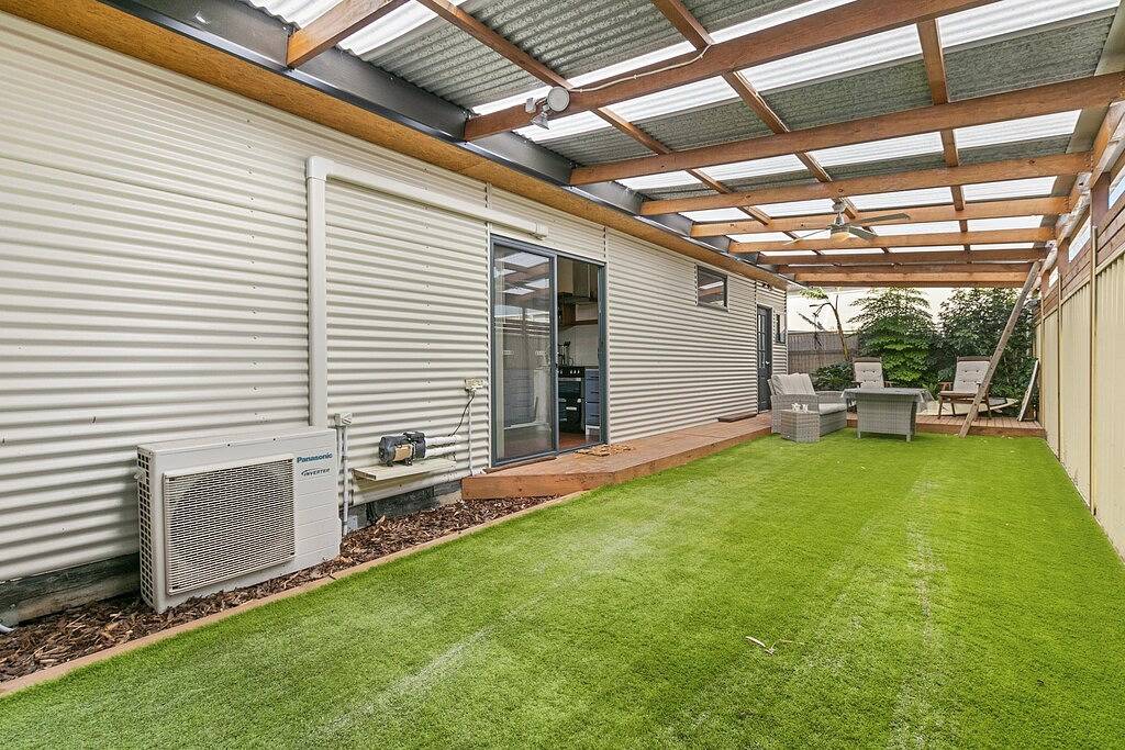 Coral Haven ~ Aldinga Beach - A little oasis ~ beautifully renovated mid-century beach shack in Aldinga Beach, City of Onkaparinga