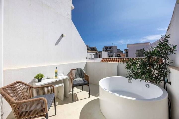 Villa for 4 people, with balcony in Portimão