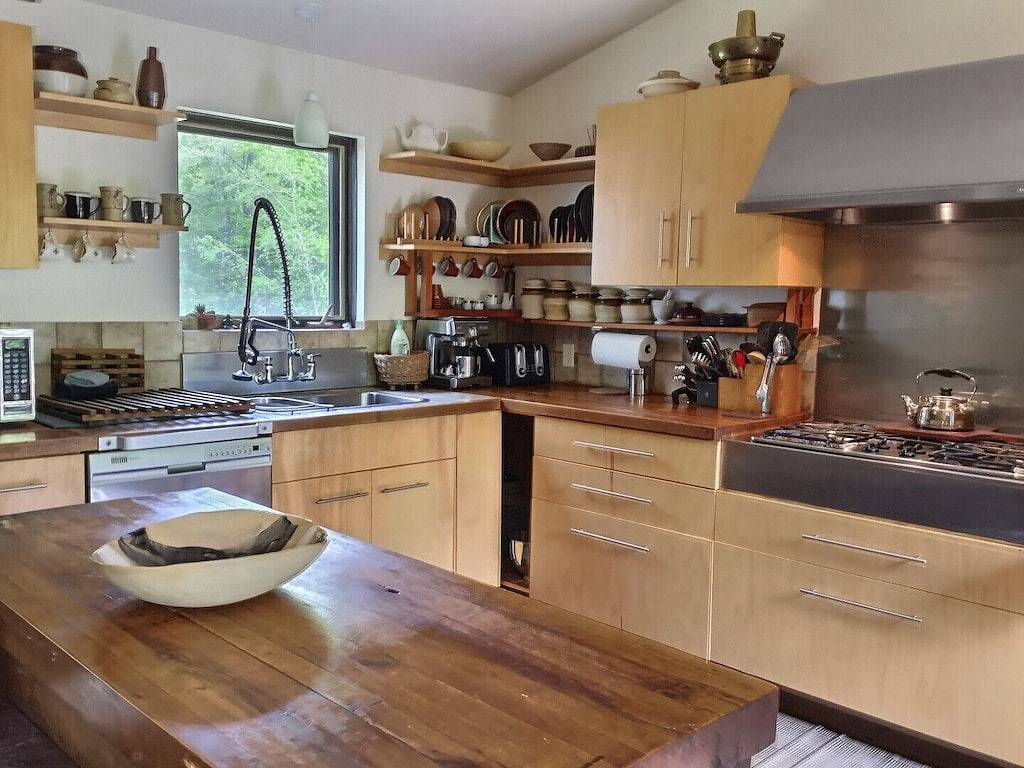 Luxury Chalet Magnifique Peaceful retreat on mountain brook .. in Glen Sutton in Quebec