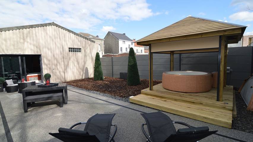 Luxus-Ferienhaus für 2 Personen, mit Whirlpool und Garten sowie Sauna in Belgien