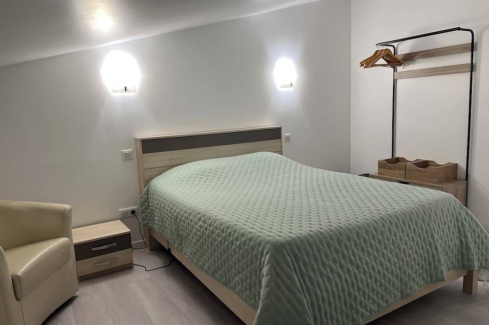 Appartement entier, Spacieux appartement de 80m2 à 1 km des plages. Animaux de compagnie acceptés. in La Tremblade, Côte de Beauté