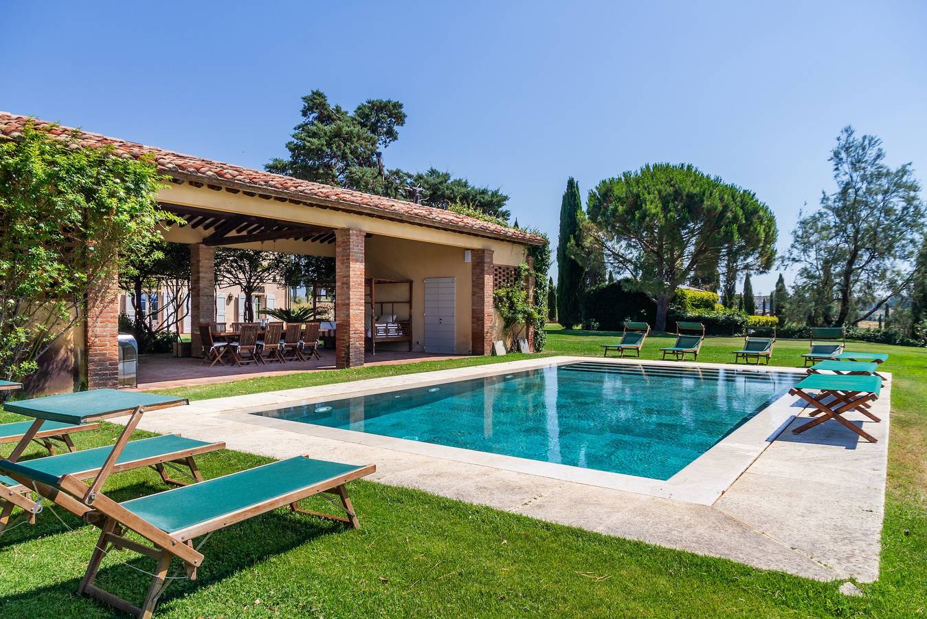 Villa 'La Vigna' with Private Pool, Wi-Fi and Air Conditioning in Gavorrano, Grosseto Province