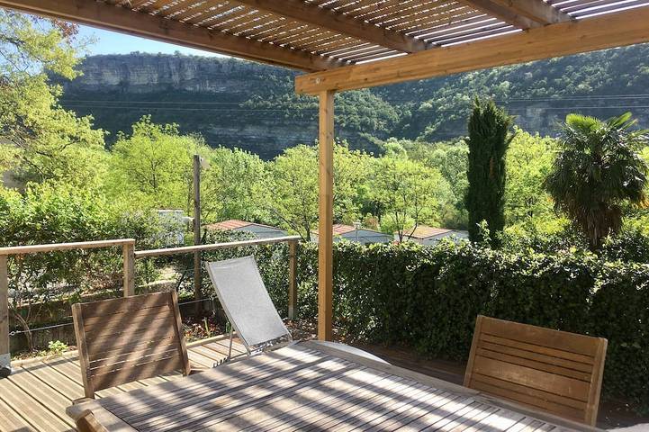 Location de vacances pour 5 personnes, avec terrasse à Montréal (Rhône-Alpes) - 4